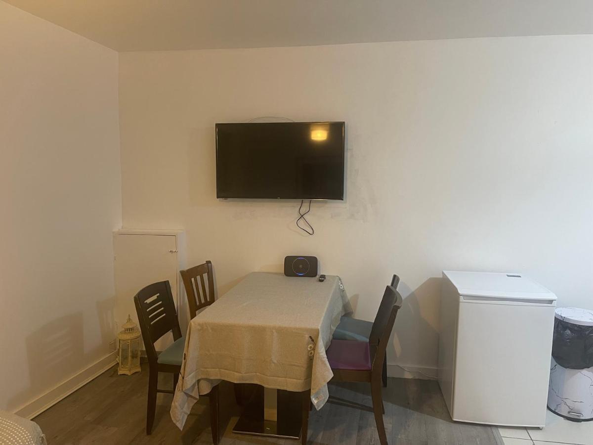 דירות 2 Bed Flat Right In Centre Of Portrush Town מראה חיצוני תמונה